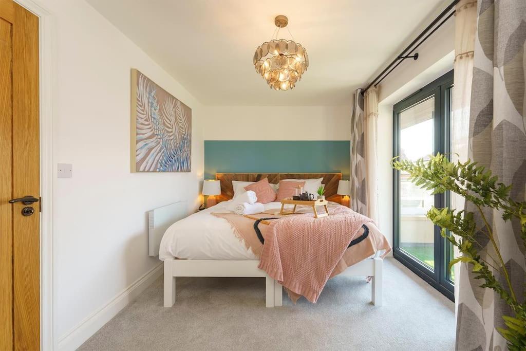 Darlington - 2 Bedroom Luxury Apartment By Mint Stays Bristol Eksteriør billede